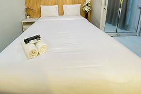 Nice And Cozy Studio At Amartha View Apartment