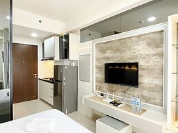 Best Deal And Cozy Studio Room Transpark Cibubur Apartment