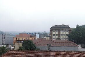 Good Deal Studio Apartment At Parahyangan Residence