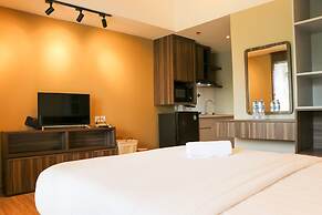 Simply Look Studio Room Gateway Park Lrt City Bekasi Apartment