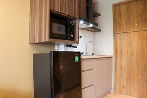 Simply Look Studio Room Gateway Park Lrt City Bekasi Apartment