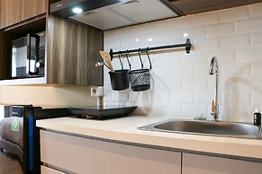 Simply Look Studio Room Gateway Park Lrt City Bekasi Apartment