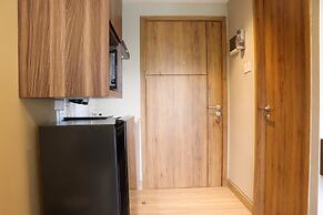 Simply Look Studio Room Gateway Park Lrt City Bekasi Apartment