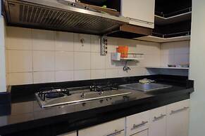 Spacious 2Br Apartment At Grand Setiabudi