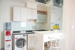 Best Choice And Nice Studio At Menteng Park Apartment