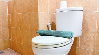 Homey And Nice 2Br At City Home Gading Riverview (Moi) Apartment