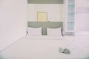 Scenic And Homey 2Br Apartment M-Town Residence Near Mall