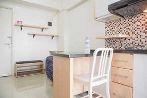 Nice And Modern 2Br At Green Pramuka City Apartment