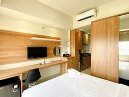 Minimalist And Homey Studio Apartment At Mustika Golf Residence
