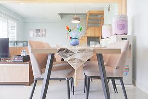 Comfy And Spacious 2Br Loft Apartment Maqna Residence