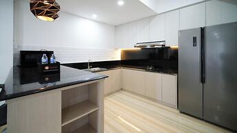 Exclusive And Spacey 3Br At Grand Sungkono Lagoon Apartment