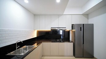Exclusive And Spacey 3Br At Grand Sungkono Lagoon Apartment