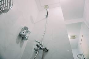 Modern And Nice Studio Apartment At Urban Heights Residences