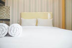 Cozy Stay Studio At Green Pramuka City Apartment