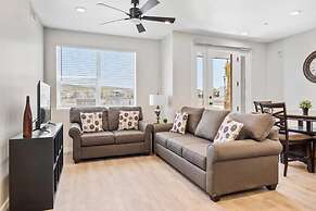 Southern Comfort 2 Bedroom Condo