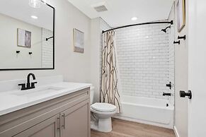 Southern Comfort 2 Bedroom Condo