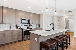 Southern Comfort 2 Bedroom Condo