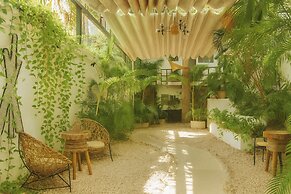 Enigmatic Hotel Experience