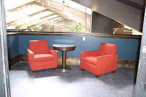 Historic Cow Palace Inn