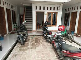 SPOT ON 92532 Penginapan Hj Lilis Syariah