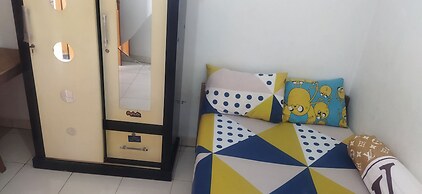 SPOT ON 92532 Penginapan Hj Lilis Syariah