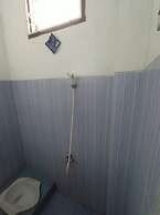 SPOT ON 92532 Penginapan Hj Lilis Syariah