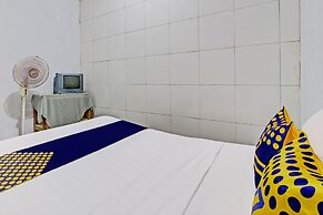 SPOT ON 92535 Guest House Pak Darso