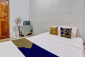 SPOT ON 92535 Guest House Pak Darso