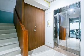 A Room Bangkok Sathorn