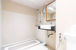 A Room Bangkok Sathorn