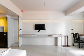 A Room Bangkok Sathorn