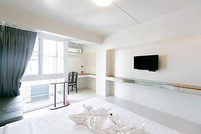 A Room Bangkok Sathorn