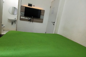 Barata Hotel Near Bandara Soekarno Hatta