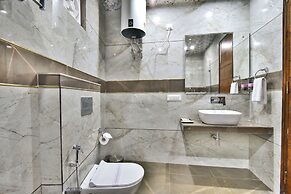 Ark Holiday Inn By DLS Hotels