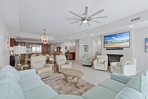 Turquoise Place 1108 D