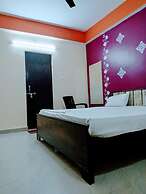 Goroomgo Shivay Guest House Varanasi