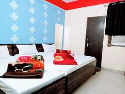 Goroomgo Shivay Guest House Varanasi