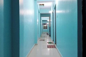 Goroomgo Shivay Guest House Varanasi