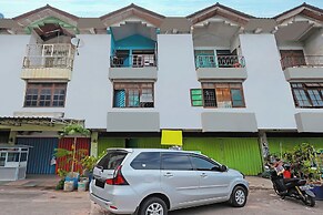 SPOT ON 92538 Joyoakis Homestay SyariahNearMall Nagoya Hill