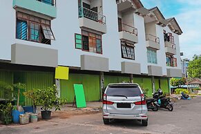 SPOT ON 92538 Joyoakis Homestay SyariahNearMall Nagoya Hill