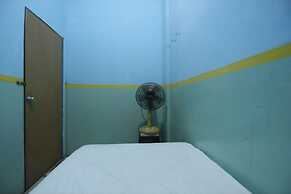 SPOT ON 92538 Joyoakis Homestay SyariahNearMall Nagoya Hill