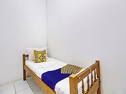 SPOT ON 92539 Luqman Kostel Syariah