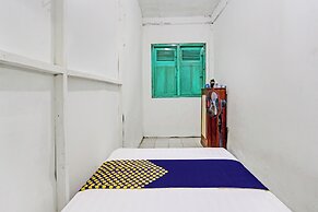 SPOT ON 92540 Karomah Kostel Syariah