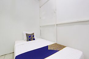 SPOT ON 92540 Karomah Kostel Syariah