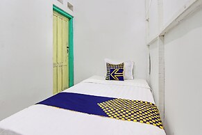 SPOT ON 92540 Karomah Kostel Syariah