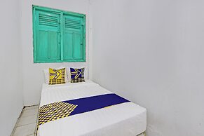 SPOT ON 92540 Karomah Kostel Syariah