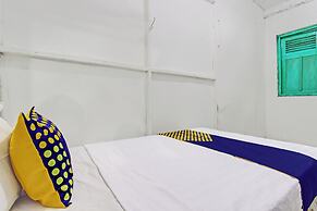 SPOT ON 92540 Karomah Kostel Syariah