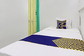 SPOT ON 92540 Karomah Kostel Syariah