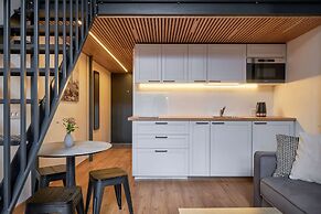 Queen Barbora Central Lofts