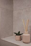 Queen Barbora Central Lofts